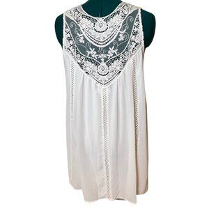 Beautiful White Lace Dress Size XL